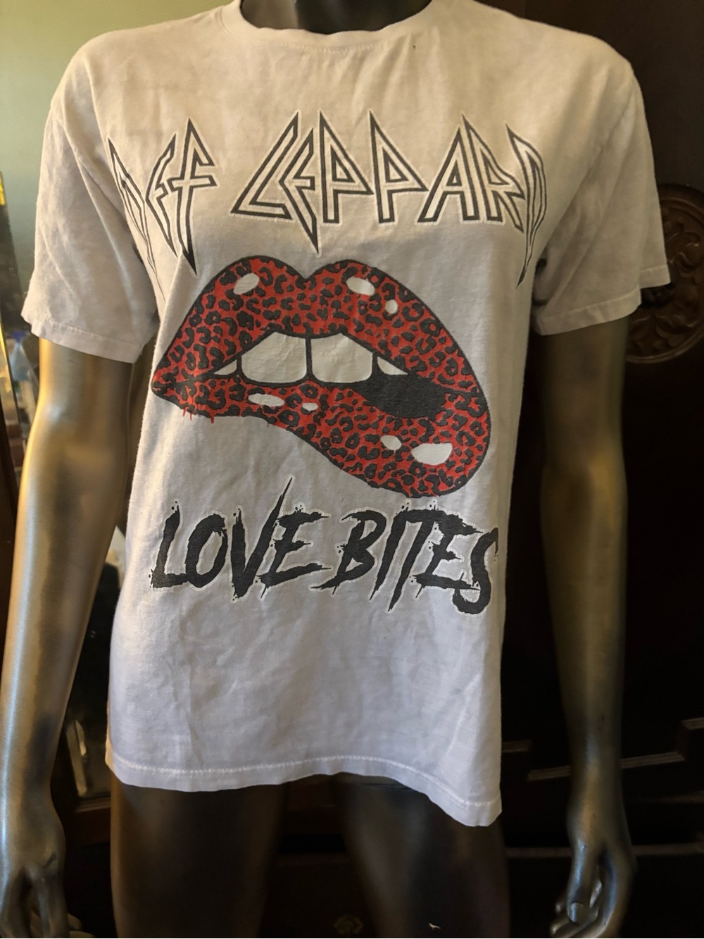 Def Leppard 'Love Bites' Graphic Tee - White with Red Leopard Lips
